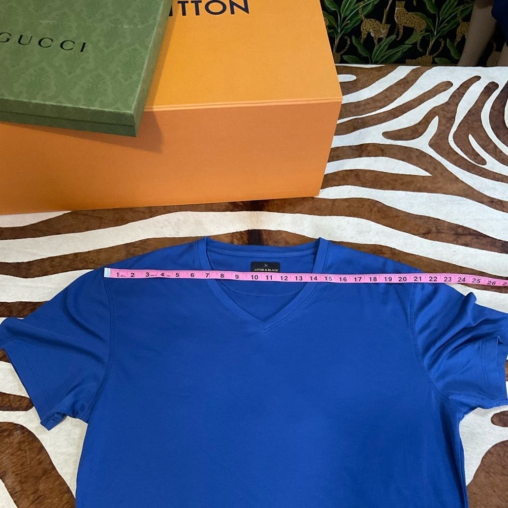 Astor & Black Luxury V-Neck Tee Shirt - Blue Jersey Knit Relaxed Fit Large - Picture 7 of 10
